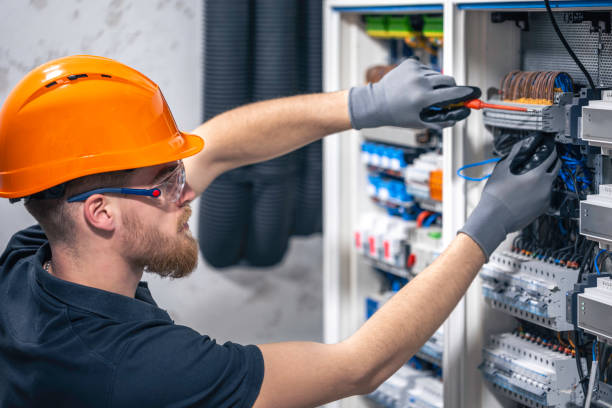 Best Local Electrician Companies  in Ames, IA
